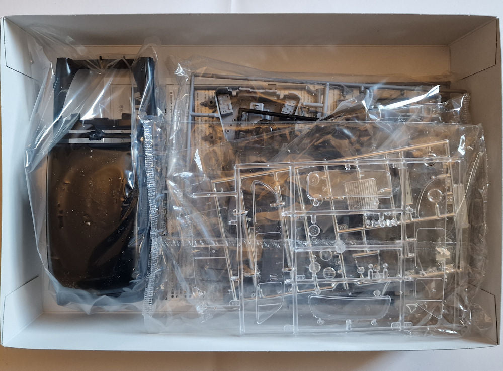 Aoshima 1:12 London Black Cab