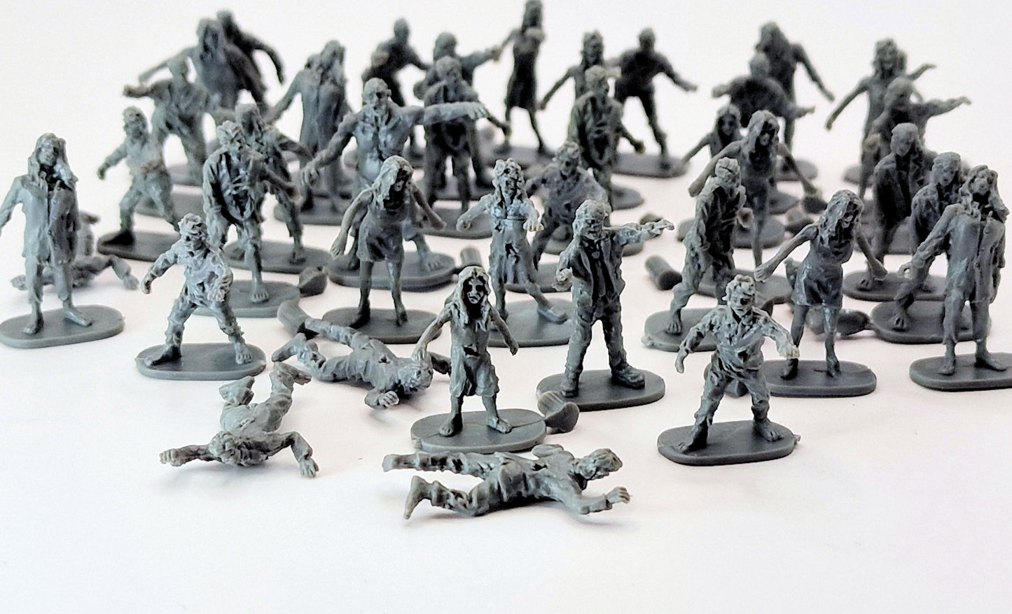 1:72 Caesar Miniatures Modern Zombies