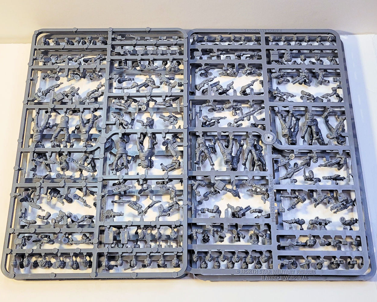 North Star Stargrave Crew figures set 2 1:56 (28mm)