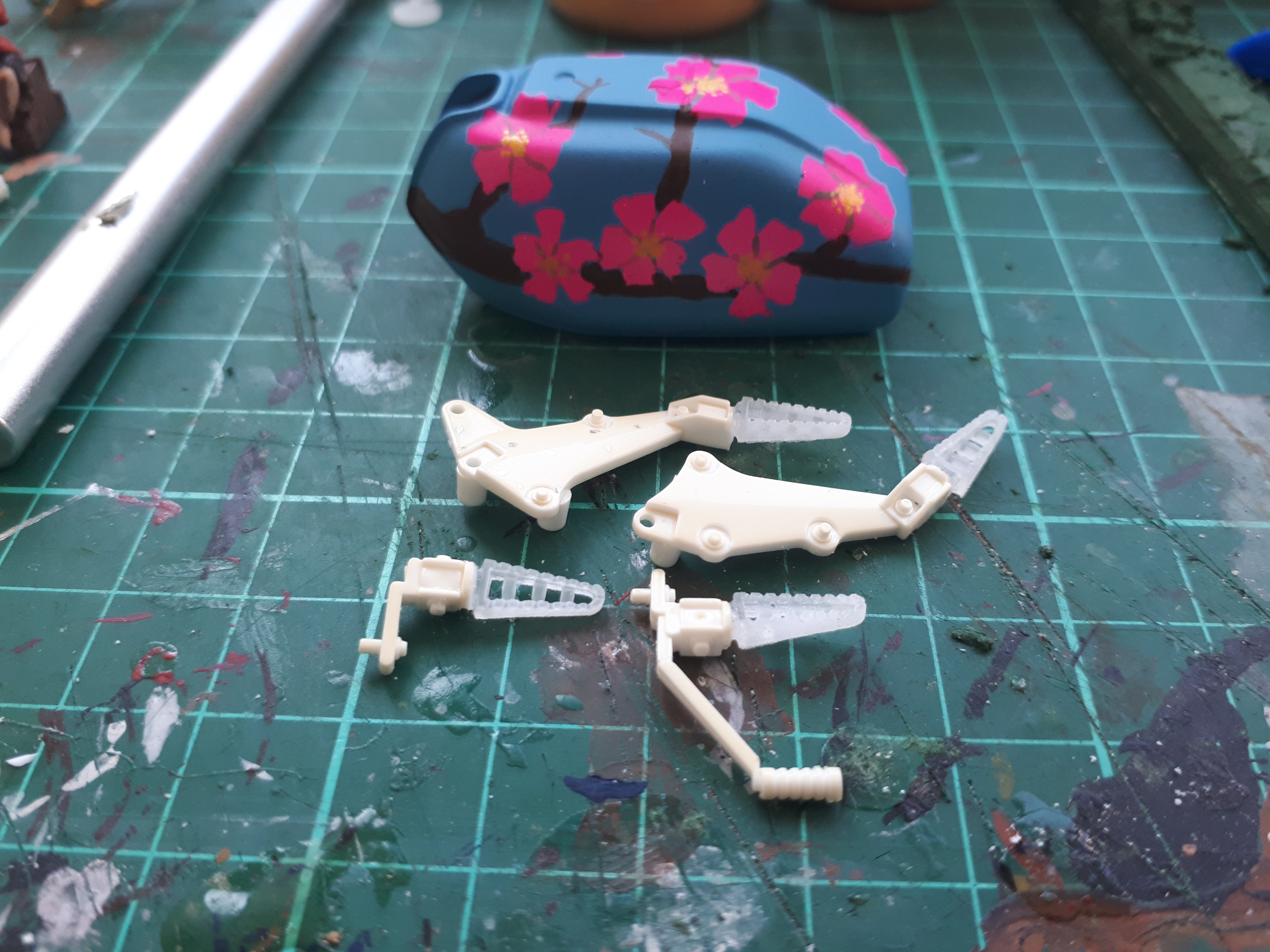 The Bosozoku Bike Build continues