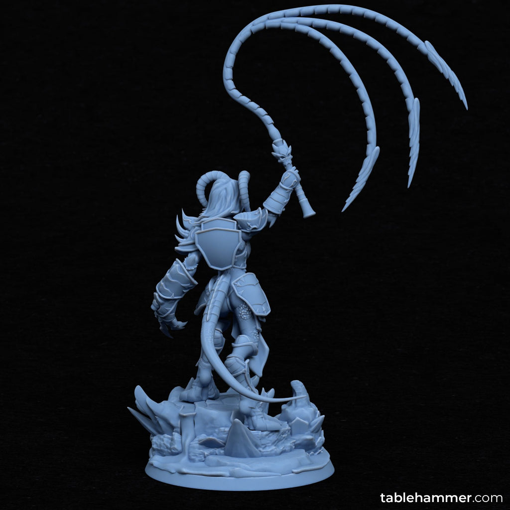 Nyssara the Cursed – Demon Queen of Shadows (60mm Base)
