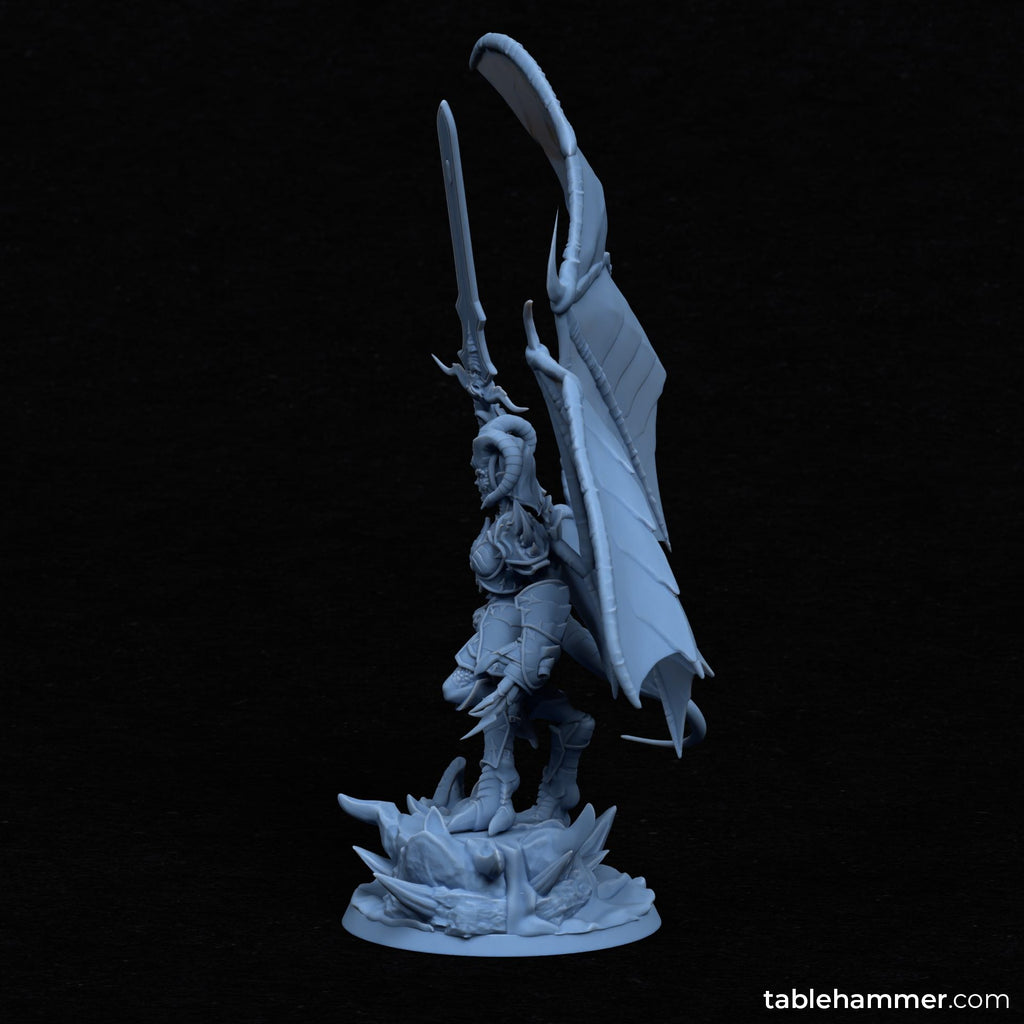 Nyssara the Cursed – Demon Queen of Shadows (60mm Base)