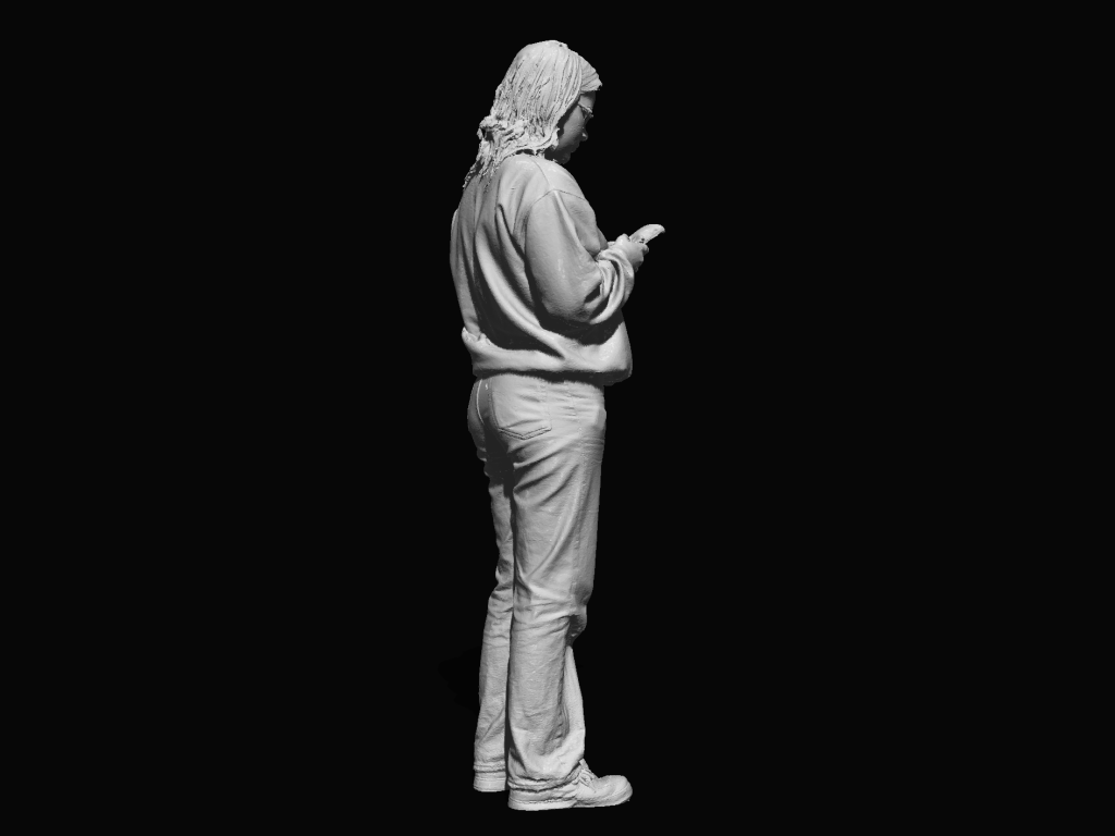 MM4077 Young Girl Using Phone