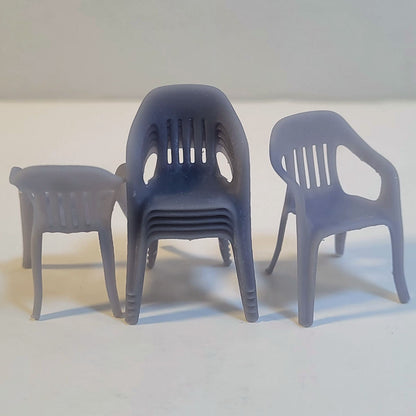 1:35 Stacking Garden Chairs