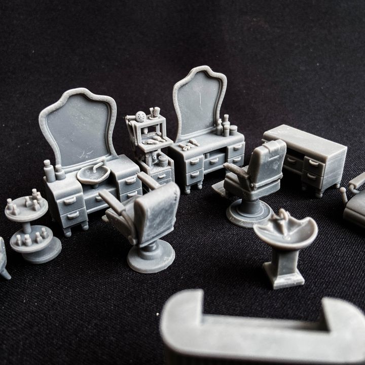 Hairdressing/Barber Shop Furniture for Model Railway or Diorama