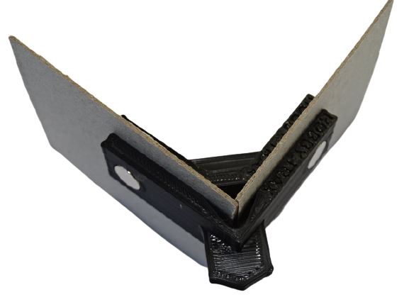 Magnetic corner clamp - medium 40mm