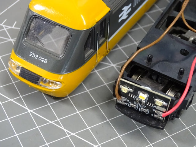 Hornby HST InterCity 125 LED upgrade red/white DC and DCC