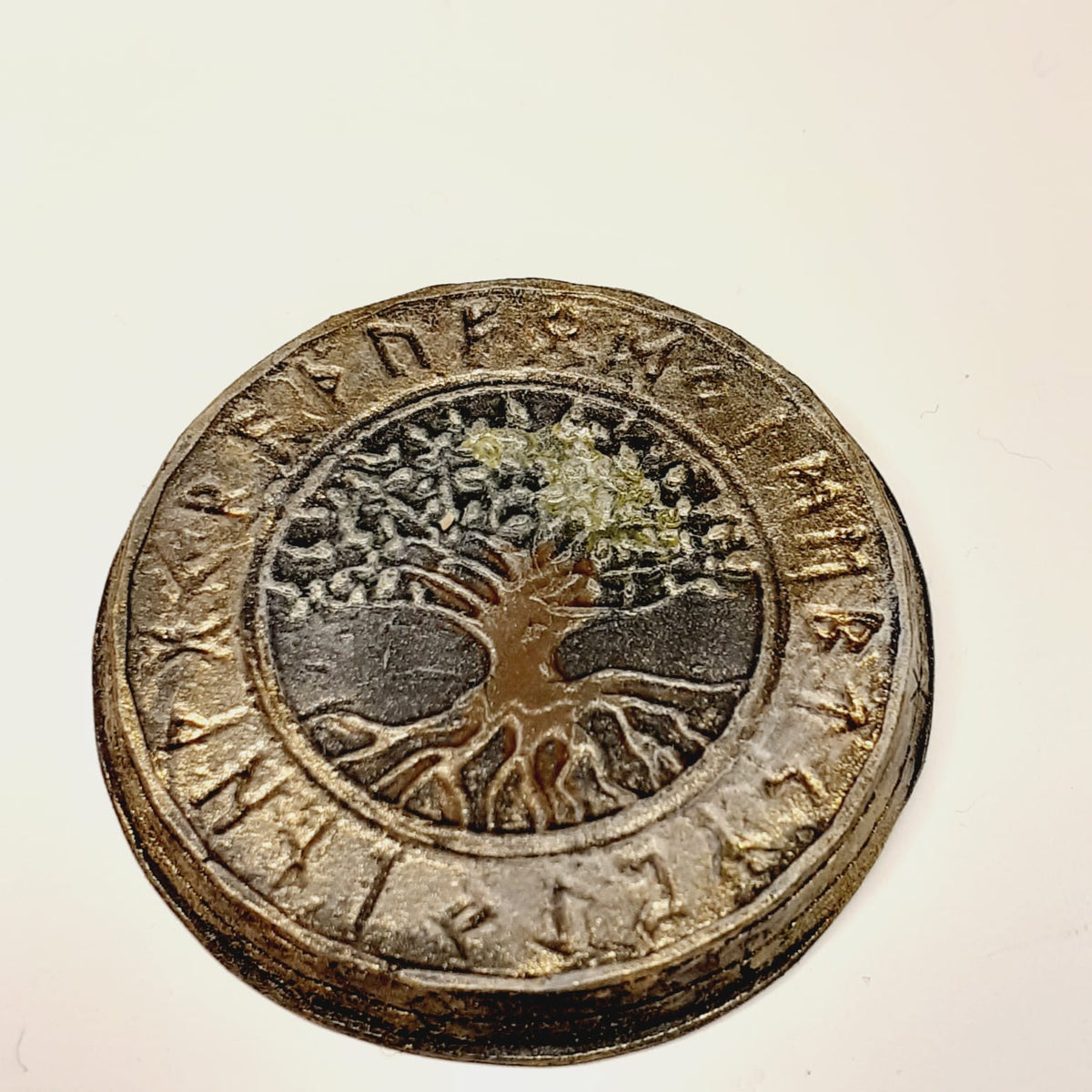 BA0012: 32mm Runic Tree of Life 1