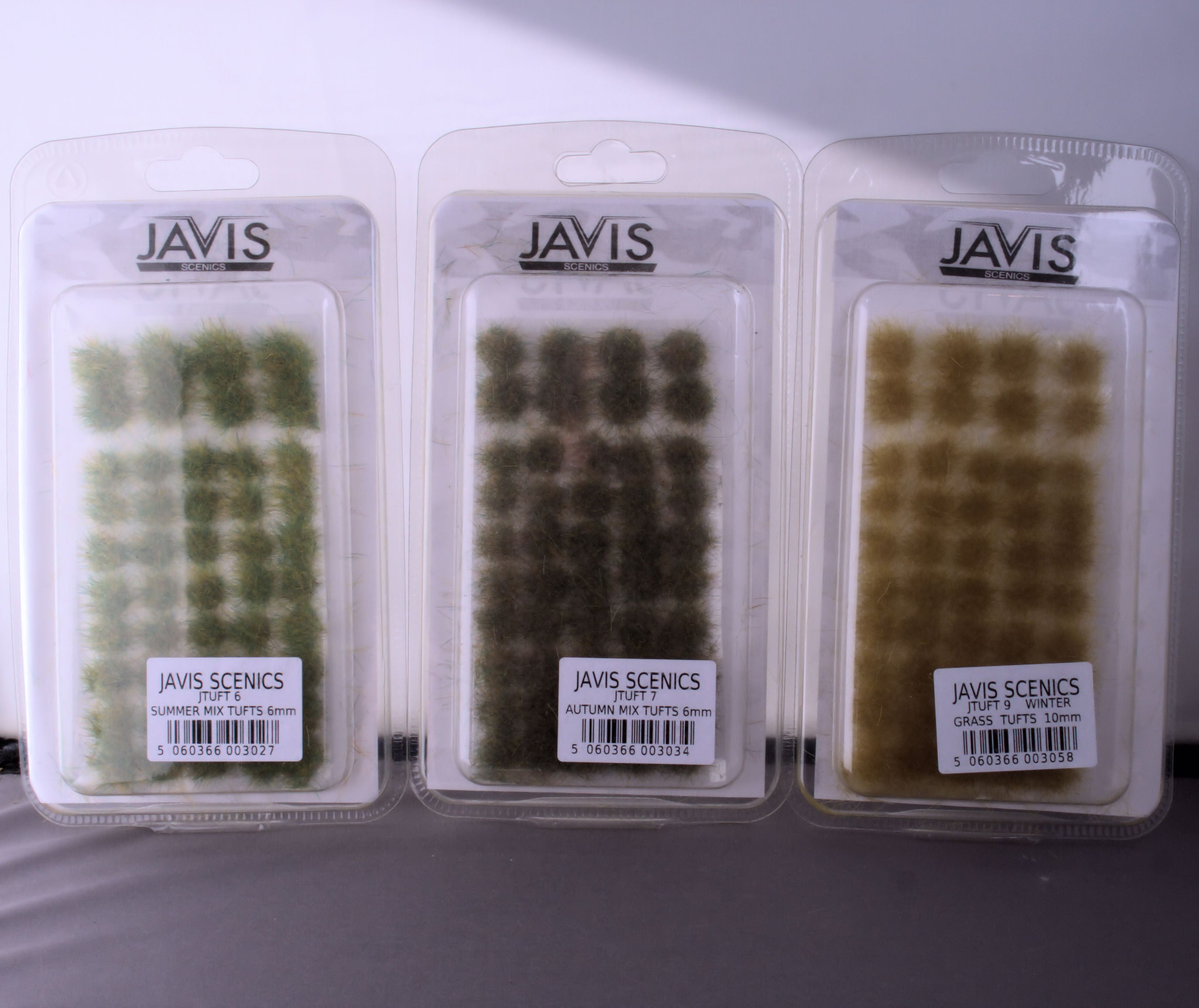 Javis Grass Tufts