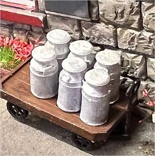 OO Scale Milk Churn - Style 1 (6 pack)