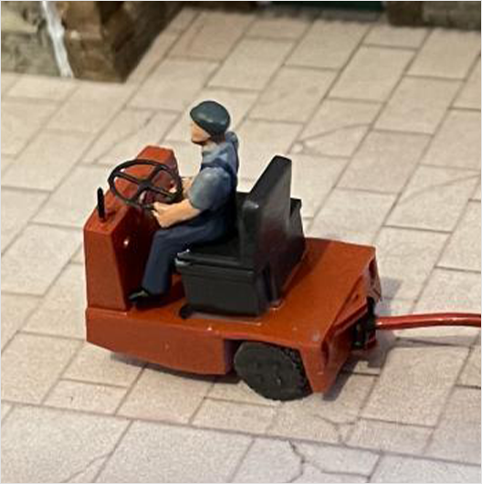 OO Scale Platform Truck / Tractor (1 pack)