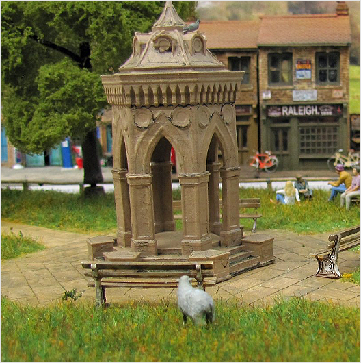 OO Scale Memorial / Folly