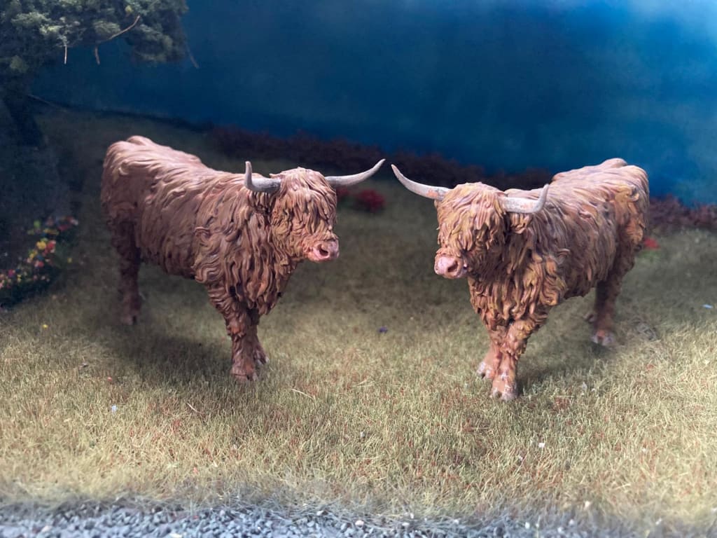 ADM1502 Highland Cow Walking x 1