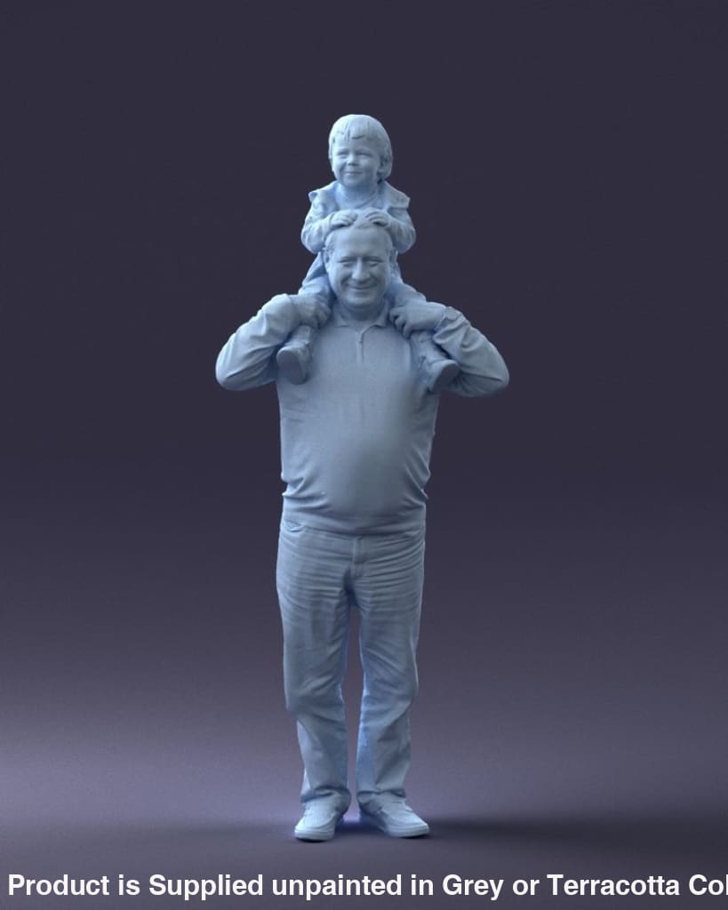 MM026 Grandad and Young Child on Shoulders – Spinneyworld