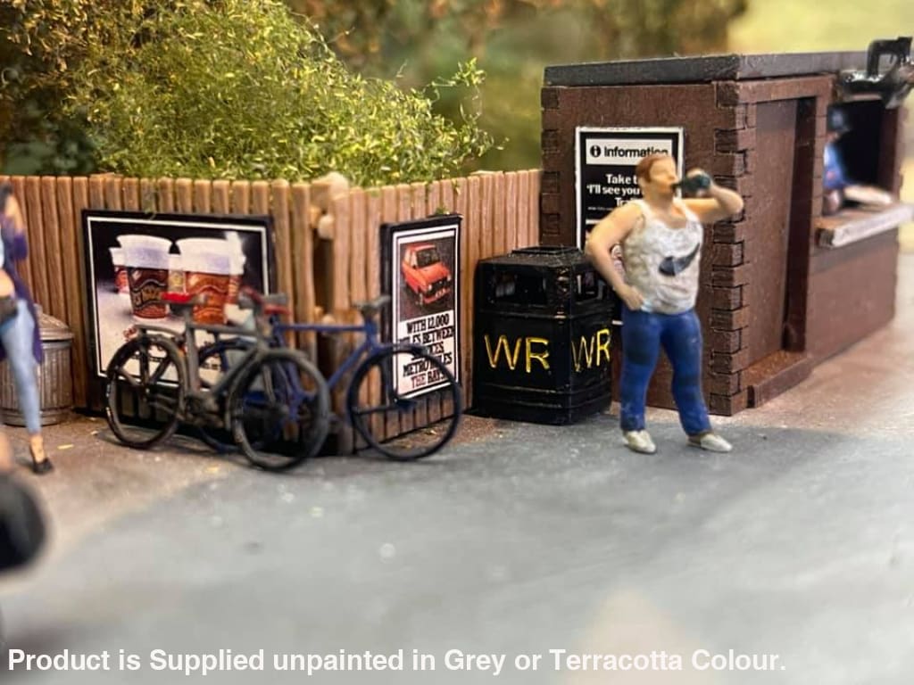 MM303 Large Male Drinking From Bottle/Drunk