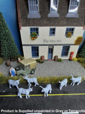 MMA025 Large Highland Cattle 1:32 Scale