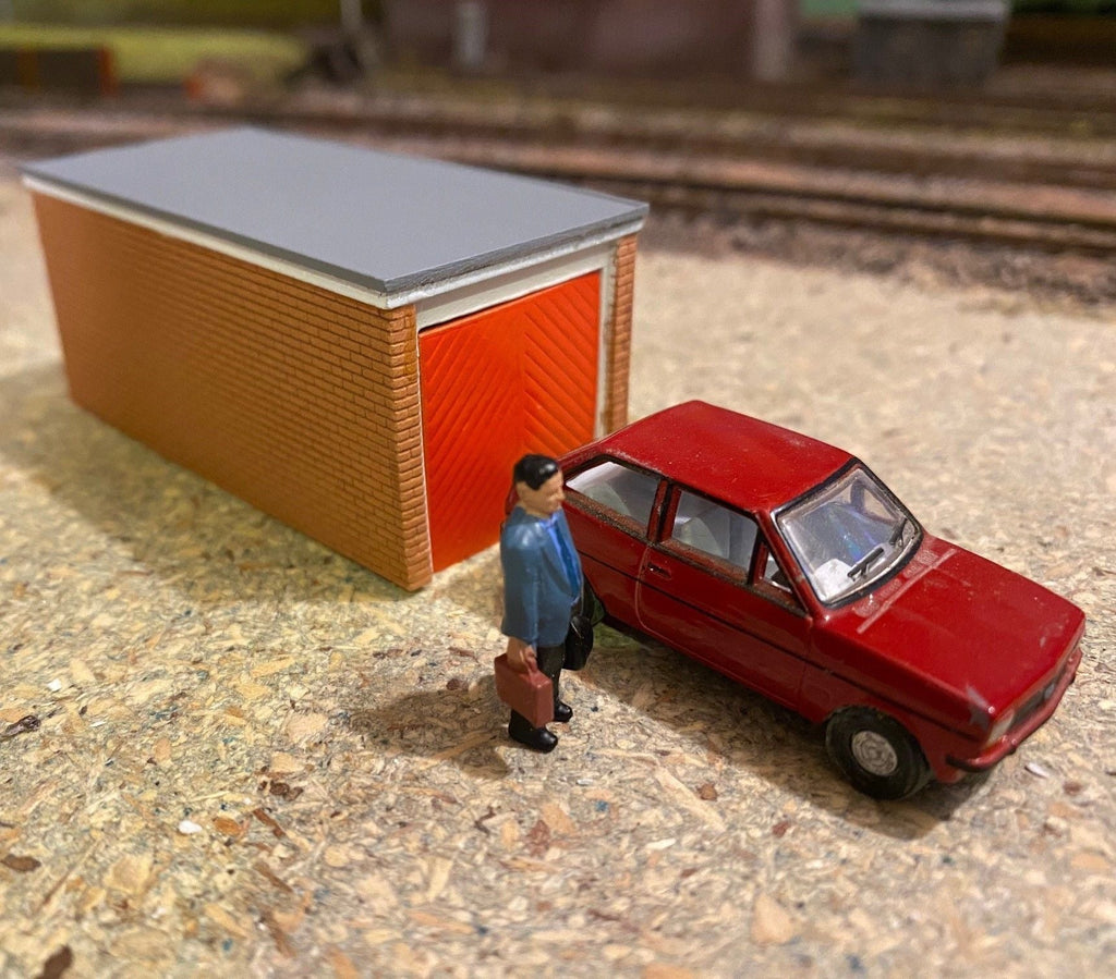 PJD106 Model Railway Brick Garage with Flat Roof