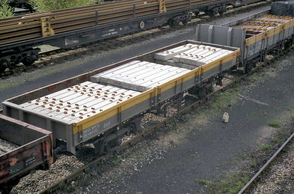 PJD091  Model Railway Concrete Sleepers Stacked