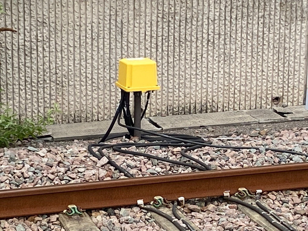 PJD083 Model Railway Axle Counter x 24