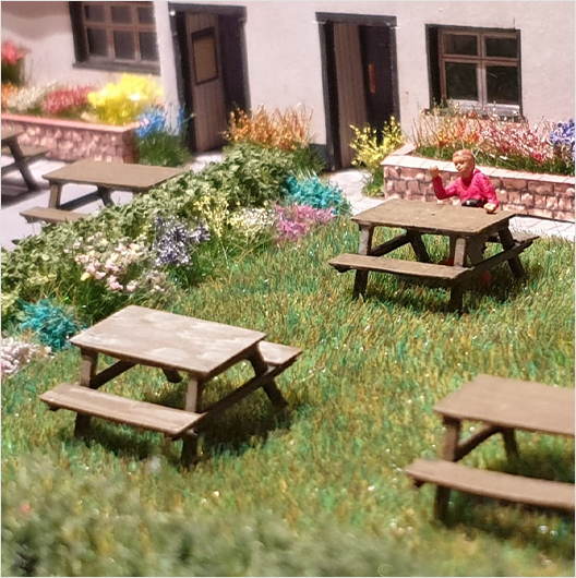 TT Scale Picnic Bench (6 pack)