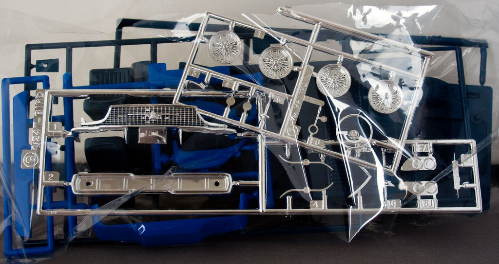 Hasegawa 1:24 1966 American Lowrider with detailing parts