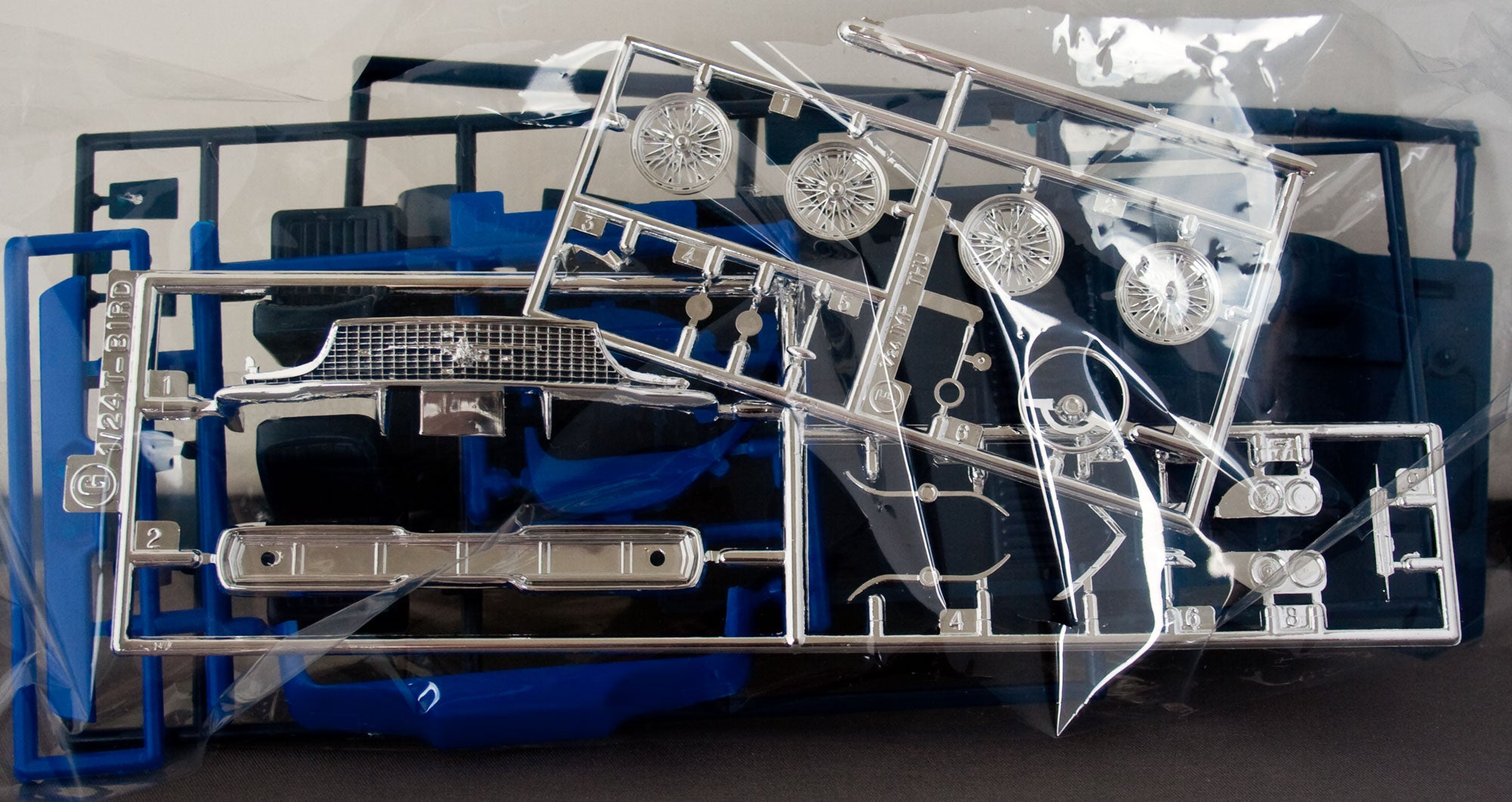 Hasegawa 1:24 1966 American Lowrider with detailing parts